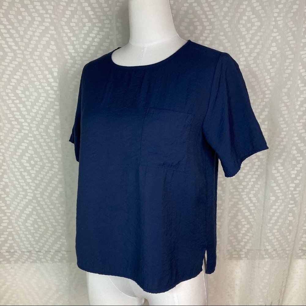 !FINAL CHANCE! Mod Ref Navy Short Sleeve Pull Over Blouse